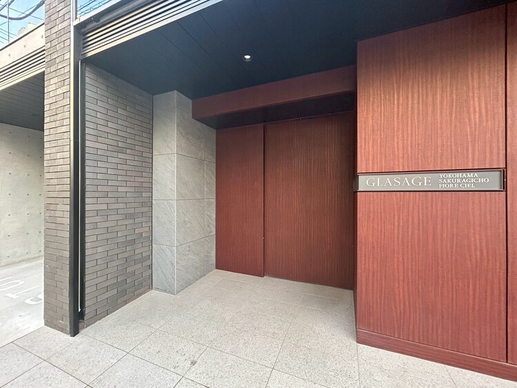 その他 上質感漂う玄関アプローチです。