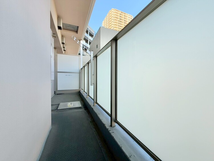 その他 朝の澄んだ空気や、夕方に吹く清々しい風を感じられるバルコニー。