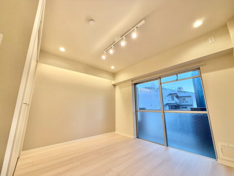 その他 清かで艶やかな時間をもたらしてくれる室内です。