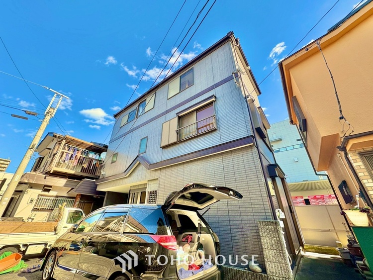 外観 【豪華絢爛】事も無げに美しく、伝えるには筆舌に尽くし難い。豪華絢爛や華美と言う事ではなく、住まう者にとって暮らし易く心地がいいと言う美しさがこの住まいには込められている。