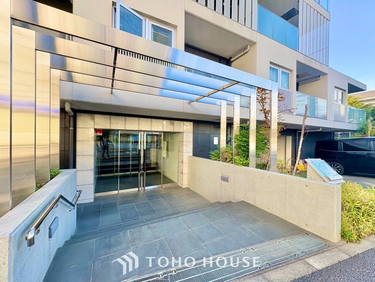 外観 ◆洗面◆清潔感のある水回り。白で統一されたスタイリッシュな空間。毎日使う場所だから究極にシンプルにこだわりました。