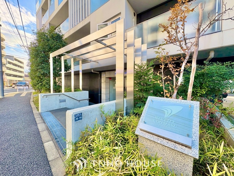 外観 ◆浴室◆の温もりを感じ、ふわりと寄り添う太陽の妖精たちが自然と僕達を微睡ませる。うとうとしたい訳ではないがそんな時間が嫌いじゃない自分がここにいる。