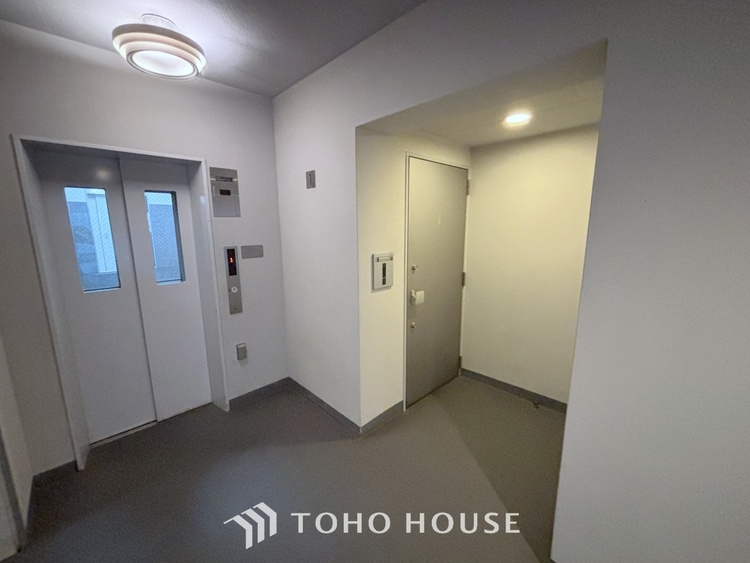 外観 ◆リビング◆そこには目を輝かせ笑顔で見つめてくれる君がいて、「おかえり」の言葉がこだまする。何気ない日々の挨拶は僕にとっては幸せで、同時に君の瞳にも恋している。