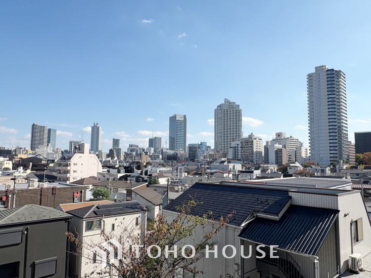 その他 【House of the Sun】太陽の温かな光がお家全体を照らす。そこには目を輝かせ笑顔で見つめてくれる君がいて、「ただいま」の言葉がこだまする。そんな君の瞳に恋している。