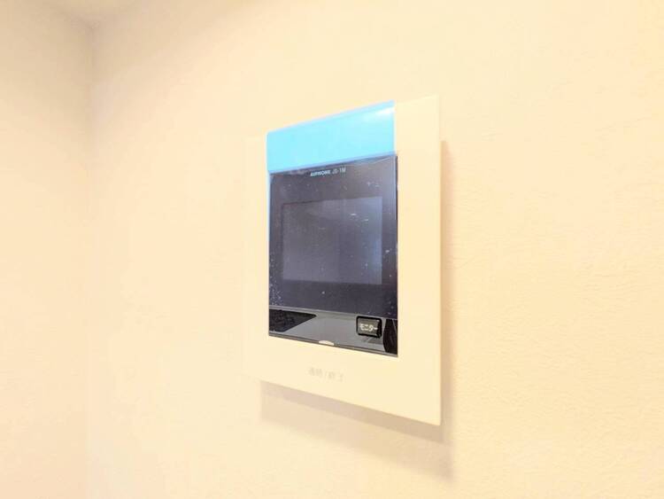 その他 誰が来てもわかる様にモニター付きインターホンを設置。