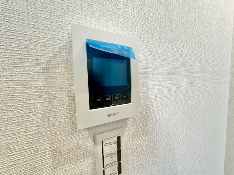 その他 誰が来てもわかる様にモニター付きインターホンを設置。