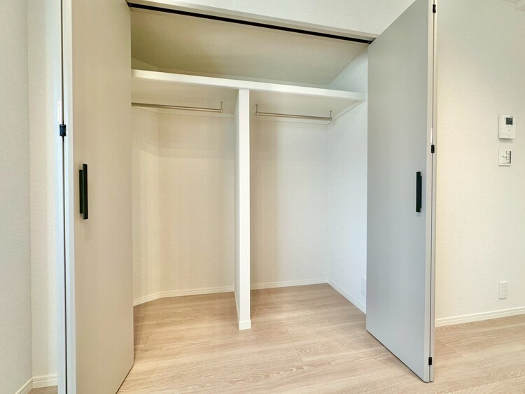 その他 収納スペースが付いていて、お部屋を広く使っていただけます。