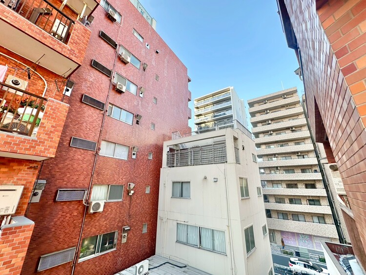 その他 眺望や窓からの景色が良いと、家で過ごす時間も快適です。