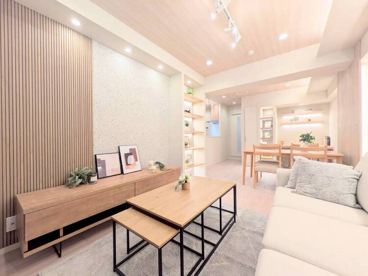 居間 シンプルな内装と偏り過ぎないデザインで統一しました。