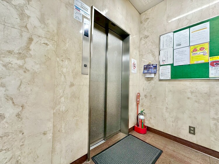 その他 エレベーター完備のため荷物が多くなっても安心。