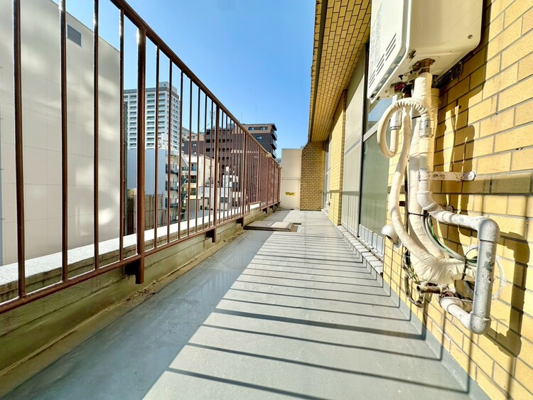 その他 朝の澄んだ空気や、夕方に吹く清々しい風を感じられるバルコニー。