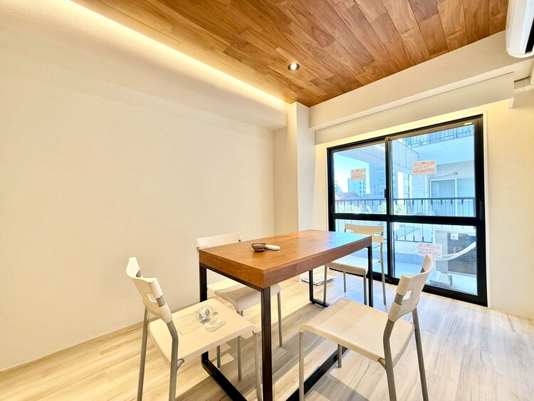 その他 清かで艶やかな時間をもたらしてくれる室内です。