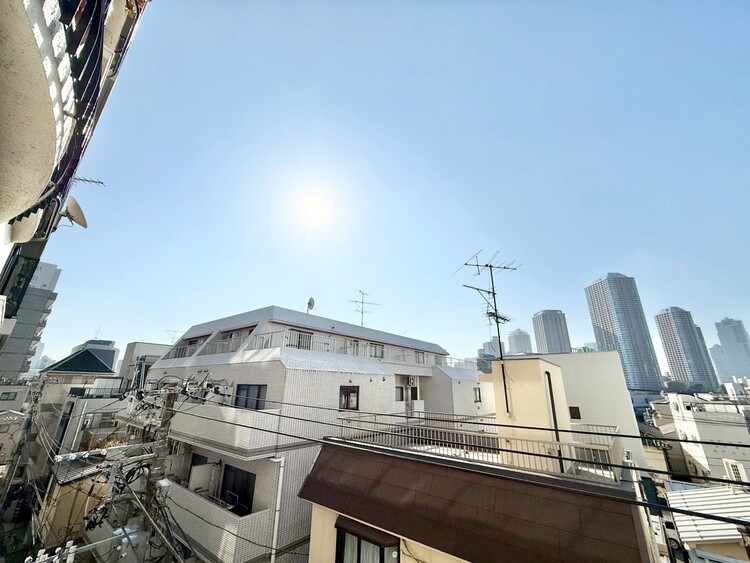 その他 眺望や窓からの景色が良いと、家で過ごす時間も快適です。