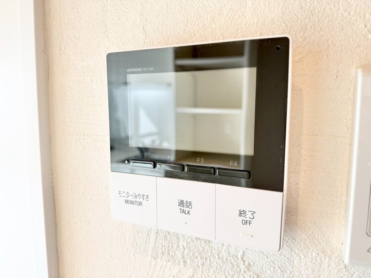 その他 誰が来てもわかる様にモニター付きインターホンを設置。