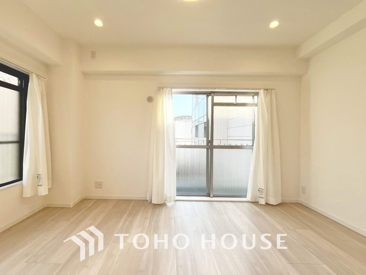 内装 【PRIVATE ROOM】◆快適◆な暮らしに不可欠な収納スペース。快適さとともに思い出も詰まっていく。