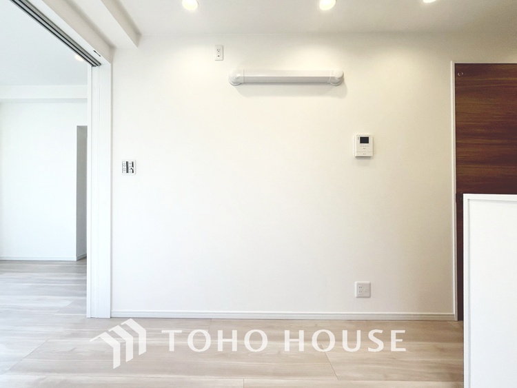 内装 【LIVING】◆眩い◆光が燦々と入り、家族の笑顔を照らす。「いつまでも続いて」と願う夢のような毎日がここにある。