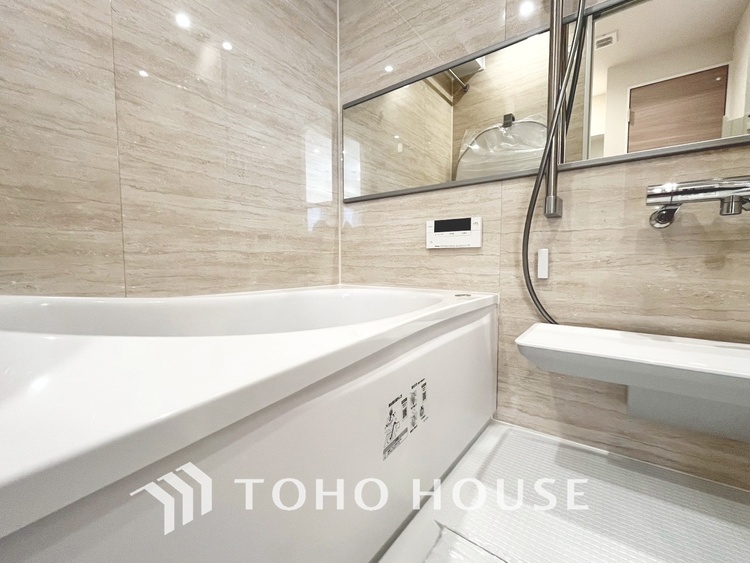 風呂 【BATHROOM】◆プライベートな空間◆simpleだからrelaxできるんです。こころもからだもキレイさっぱり。