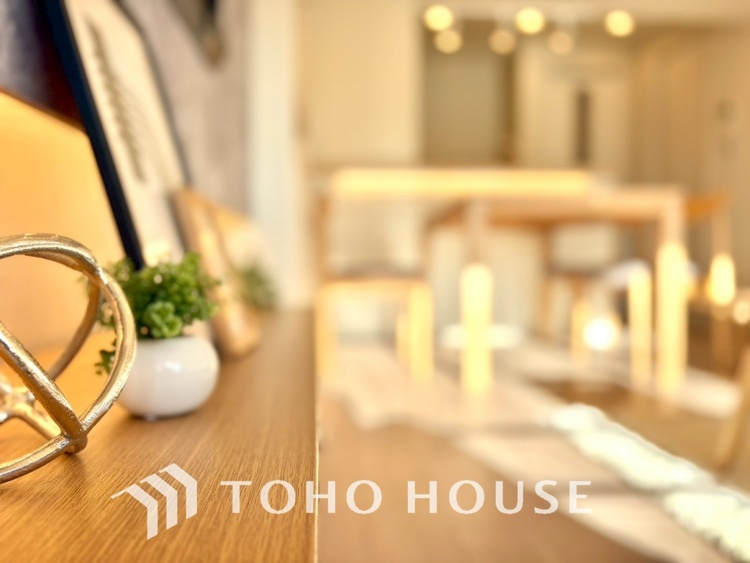 内装 【LIVING】◆住む喜び、楽しさ、感動◆を君と共有したい。いつまでもずっと家族を見渡せるこの広い空間で。