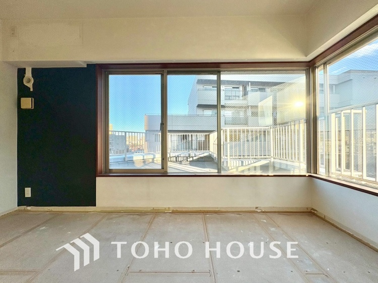 内装 現在改装中◆属毛離裏◆子は父を手本とし、母に愛育されて成長する。家族の深い繋がり。いつまでも大切にしたい。