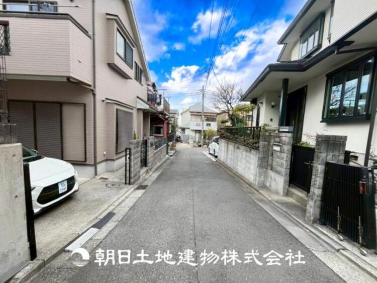 外観 【外観写真】将来にわたって資産価値が継続する「上質」な佇まいを目指しました。おしゃれな雰囲気や自然の潤い、親しみやすさといった特徴を、街に新たな価値をもたらし続けてくれます。