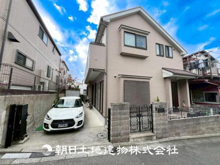 外観 【外観写真】特別な空間はたくさんの光を浴び、風を感じ、暮らしの時間を豊かにしてくれます。デザインされた空間と充実した建物と共に大切な家族の思い出を刻んでいきます。