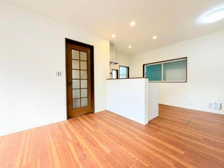 居間 家の良し悪しだけではなく周辺環境も重要なポイントとなります！ご案内時に周辺環境もご案内いたします！ 