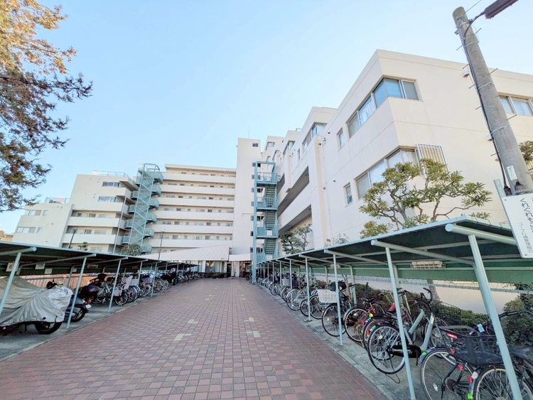 外観 資料には掲載していない情報が、現地にはたくさんあります。是非一度、現地をご確認ください。