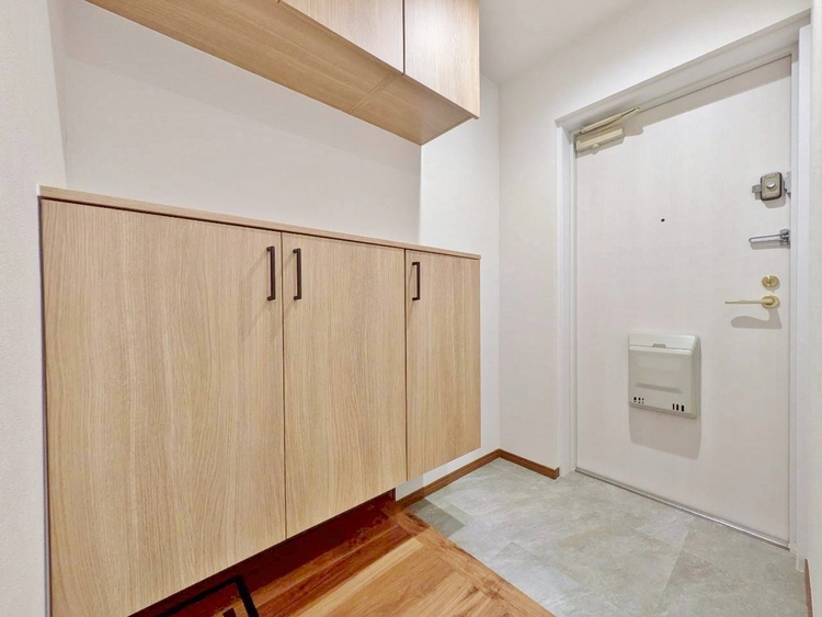 玄関 シューズボックスを完備した玄関です。