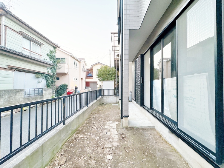 バルコニー 暮らしの中で、光と風を演出してくれるバルコニー。