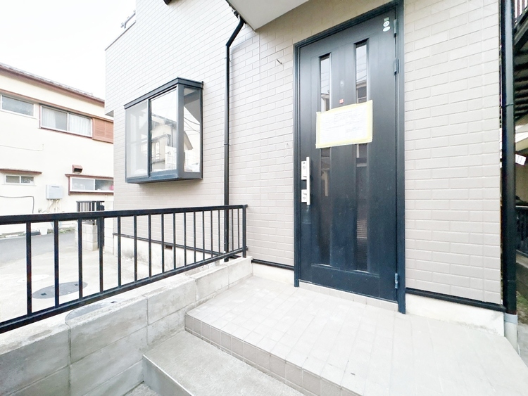 玄関 玄関を開ければ、そこは安らぎのご自宅。