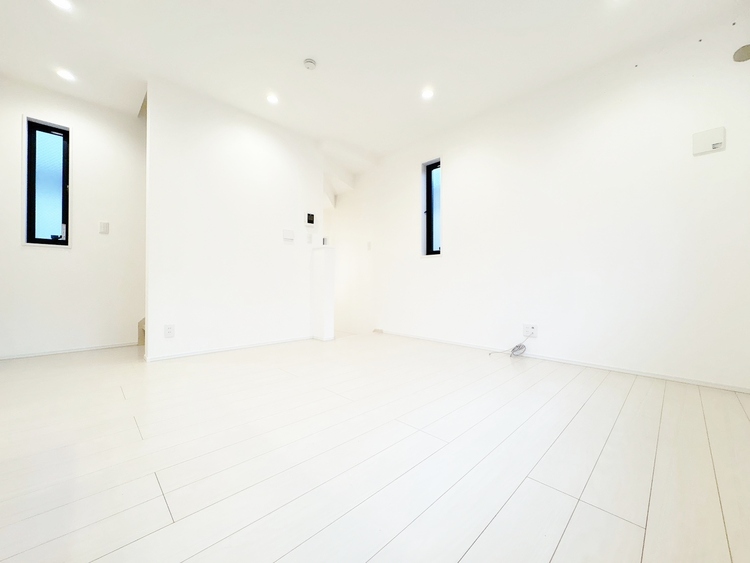 居間 居心地の良い空気感は、暮らしのステージを彩り、心からのやすらぎと満足感を与えてくれます。