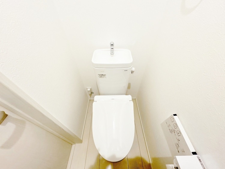 トイレ 暮らしの中のさりげないひとときの快適さにも、こだわりを、持って設備を配しております。