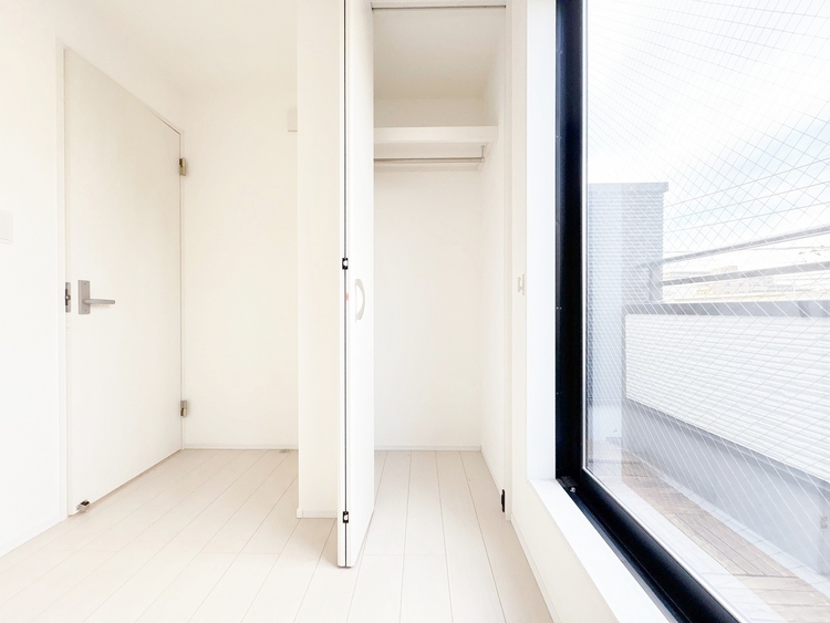 収納 居室にはクローゼットがあり、荷物もスッキリ収納して快適にお過ごしいただけます。