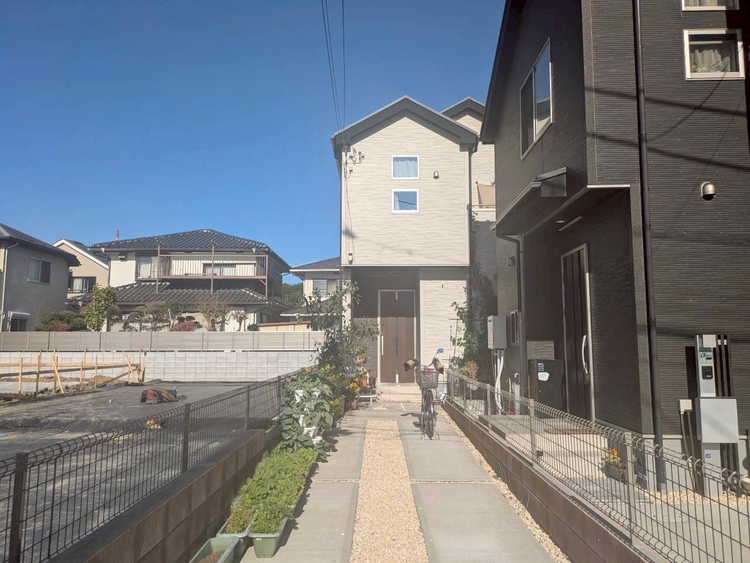 外観 現地に足をお運びいただいた際には、周辺散策などをお勧めいたします。