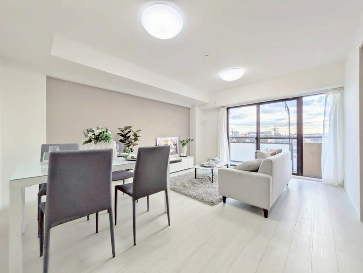 居間 豊かな居住性と、安心感を満たすクオリティが見事に調和した住空間。