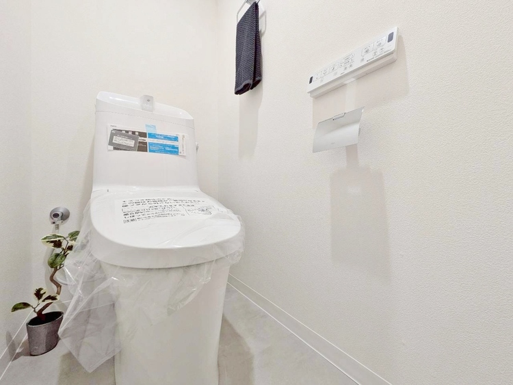 トイレ 暮らしの中のさりげないひとときの快適さにも、こだわりを、持って設備を配しております。