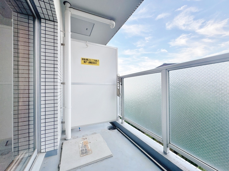 バルコニー 暮らしの中で、光と風を演出してくれるバルコニー。