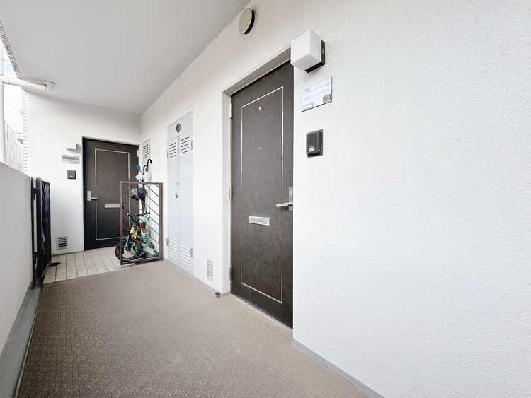 玄関 玄関を開ければ、そこは安らぎのご自宅。