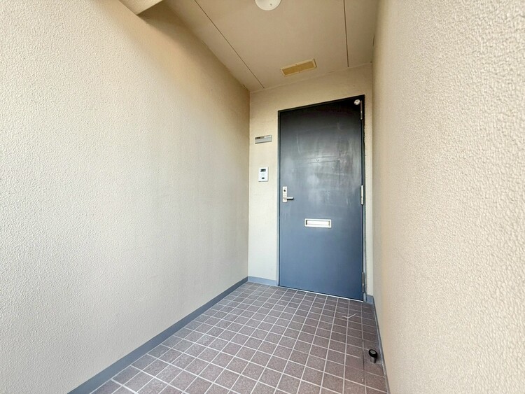 玄関 玄関を開ければ、そこは安らぎのご自宅。