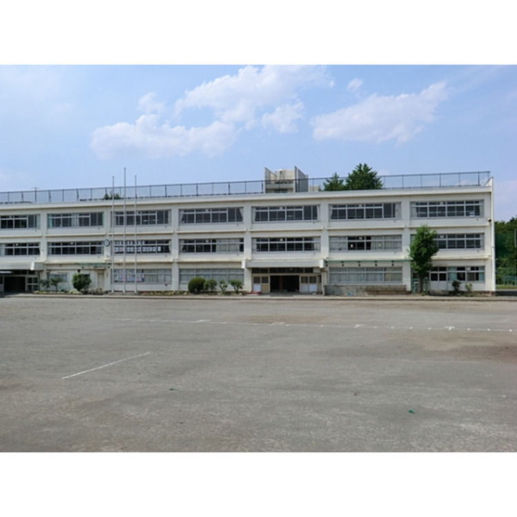 周辺 久留米中学校(約400m)