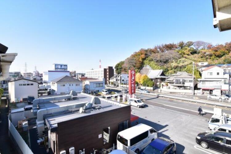 その他 開放感のある眺望。季節による景色の変化を　日常の生活と共に感じてください。