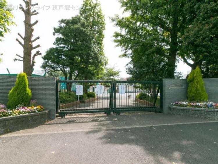 周辺 横浜市立大正小学校　1090ｍ