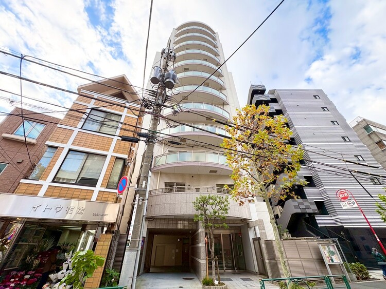 その他 飽きのこないシンプルモダンな外観です。