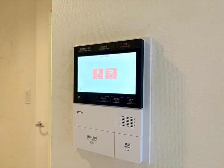 その他 誰が来てもわかる様にモニター付きインターホンを設置。