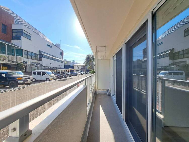 その他 朝の澄んだ空気や、夕方に吹く清々しい風を感じられるバルコニー。