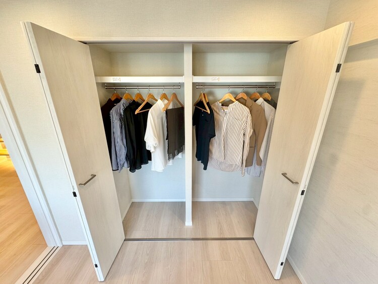 その他 収納スペースが付いていて、お部屋を広く使っていただけます。