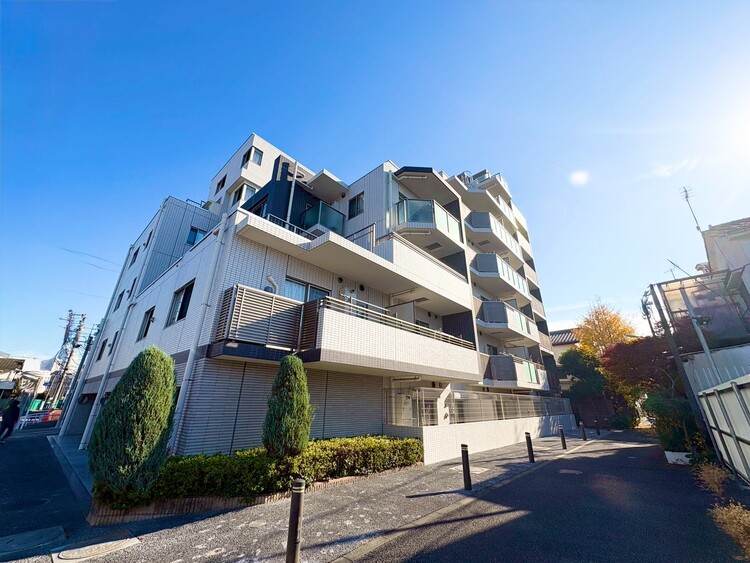 その他 飽きのこないシンプルモダンな外観です。