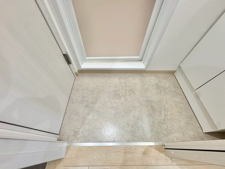 その他 十分な広さの脱衣所。