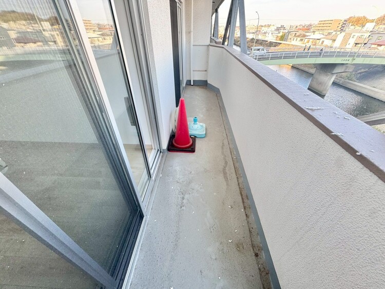 その他 朝の澄んだ空気や、夕方に吹く清々しい風を感じられるバルコニー。