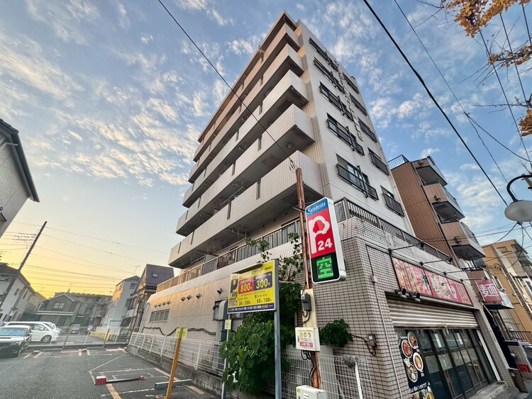 その他 飽きのこないシンプルモダンな外観です。